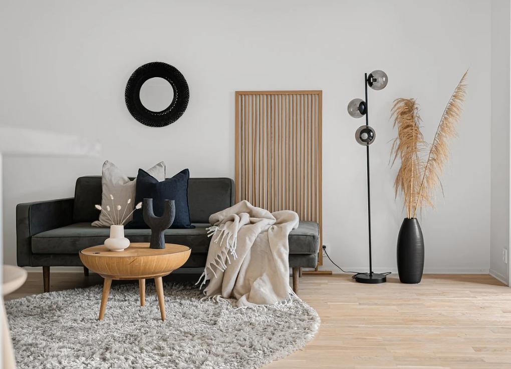 Les tapis et rideaux : les alliés d’un salon cocooning réussi